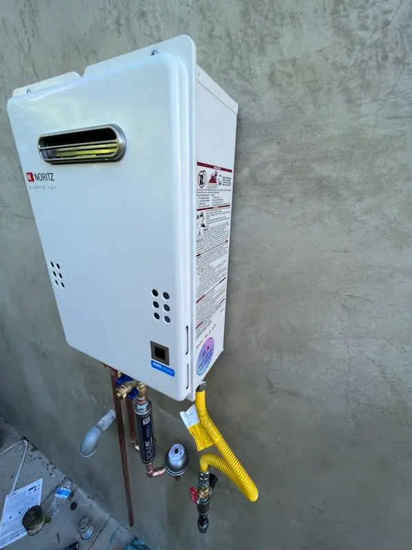 Tankless water heater installation for Darryl Gardens homes